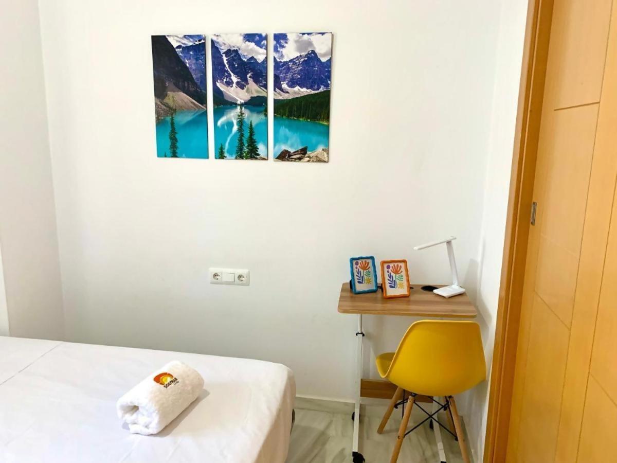 Apartamento Marinero By Solymar Holiday Torre Del Mar Esterno foto